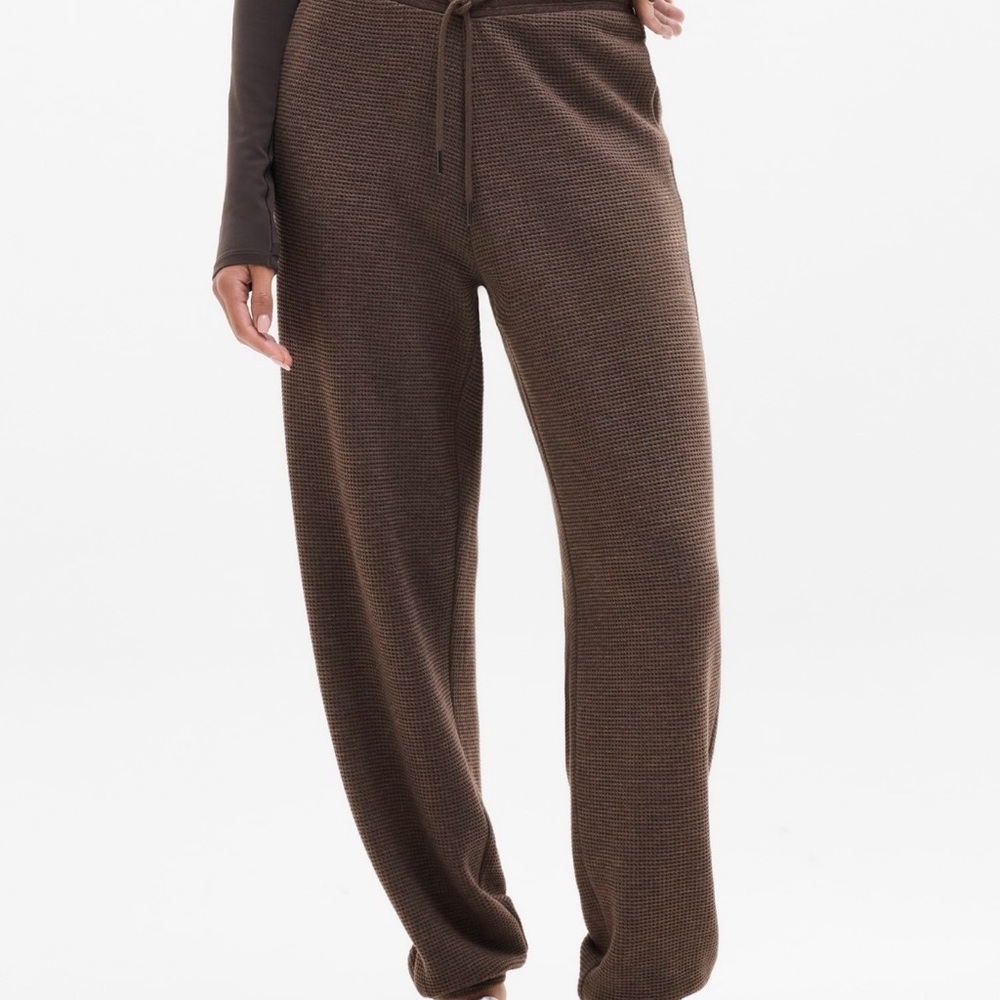 Athleta Tranquil Mid Rise Waffle and Jogger L